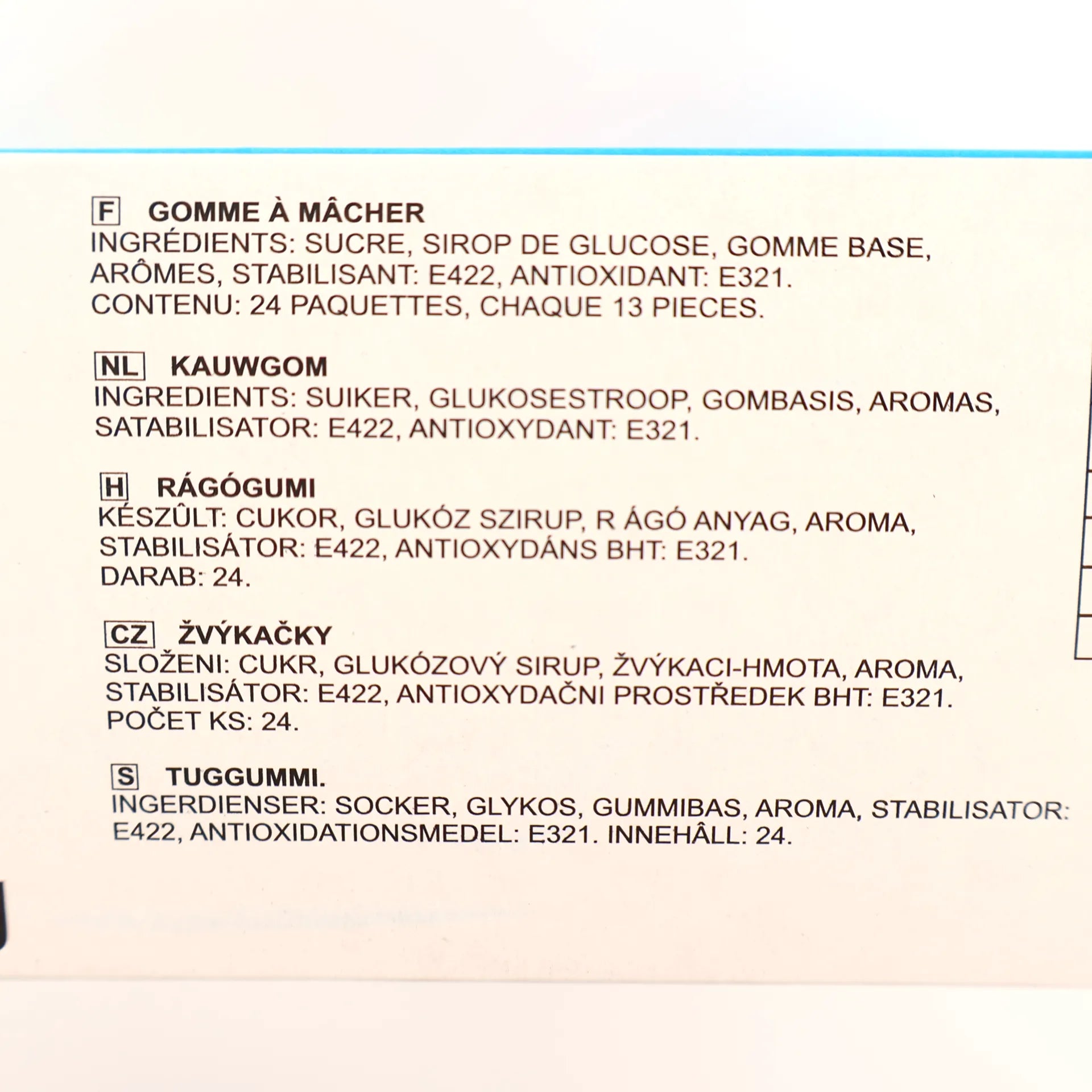 Liste complète des ingrédients et informations de fabrication au dos de la boîte.