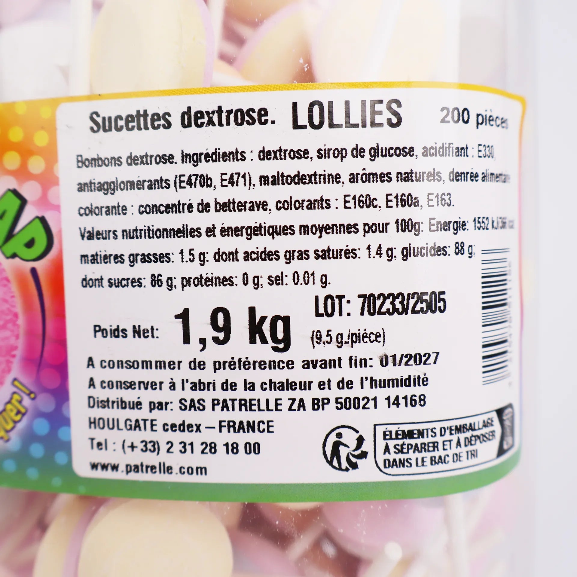 Détail de l'étiquette de la Party Box avec le tableau nutritionnel et le poids net de 1,9 kg.